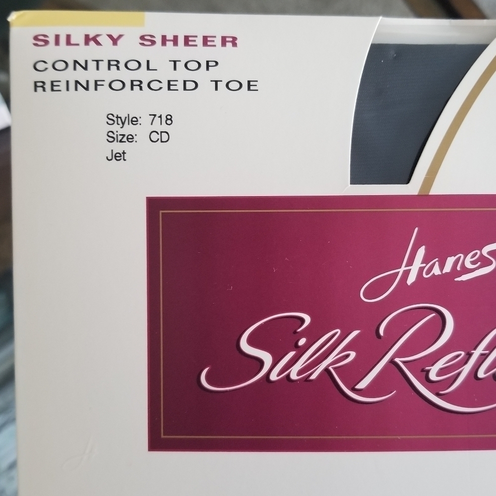 Silk Reflections Pantyhose Jet Black Size CD Control Top Reinforced Toe NIB